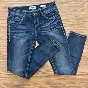 Daytrip Lynx Skinny Jeans from Buckle Size 29R